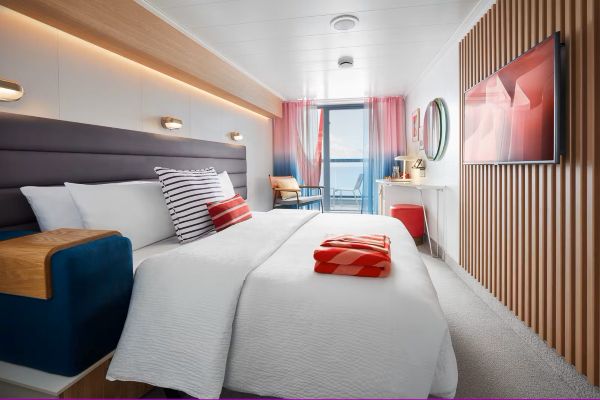 IMG-SCL-2021-CAB-sea-terrace-interior-bed-configuration-day-UNCROPPED